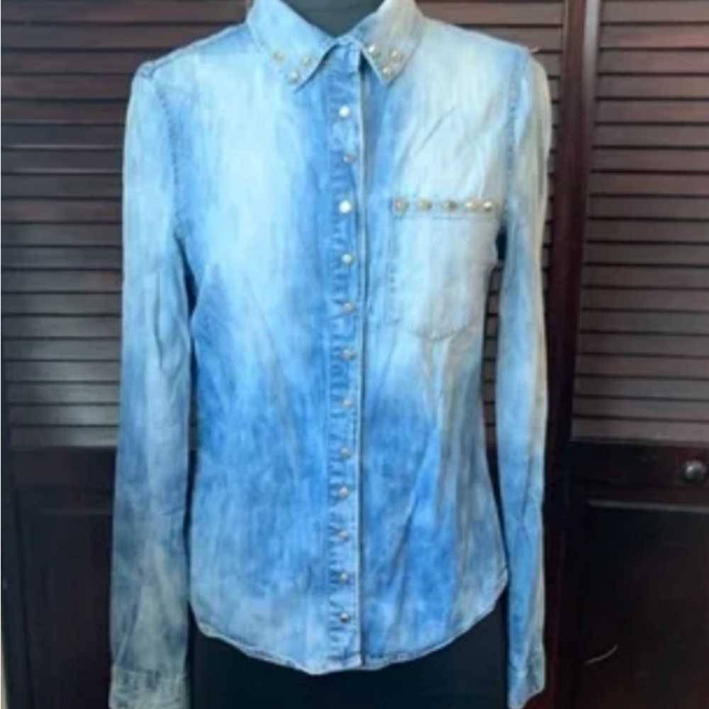 Life in progress Jean studded blouse size xs